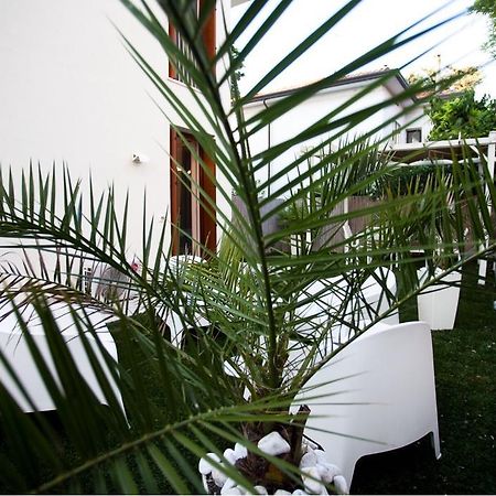 Casa Mia Διαμέρισμα Ντεζεντσάνο ντελ Γκάρντα Εξωτερικό φωτογραφία